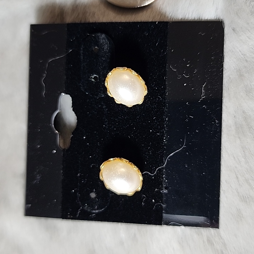 Gold and Pearl Earrings